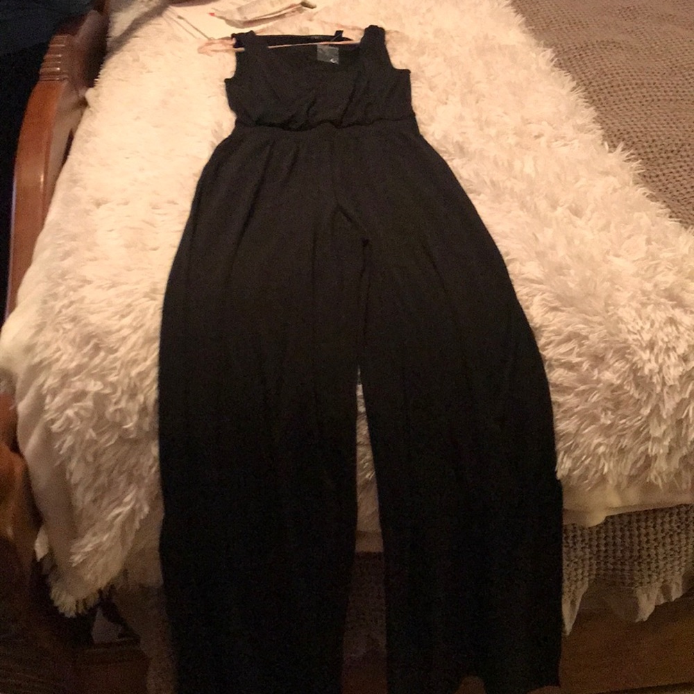 Jump suit - Picture 2 of 4
